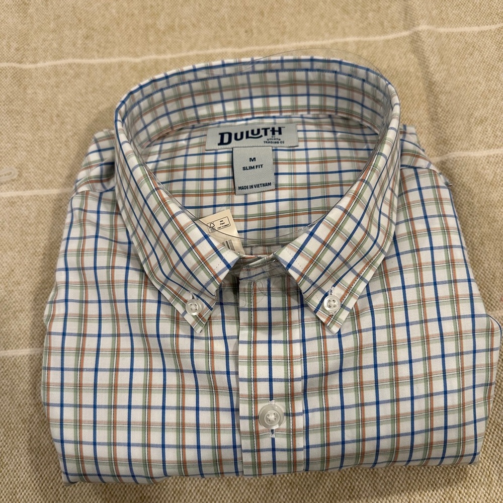 NWT Duluth trading men button down shirt